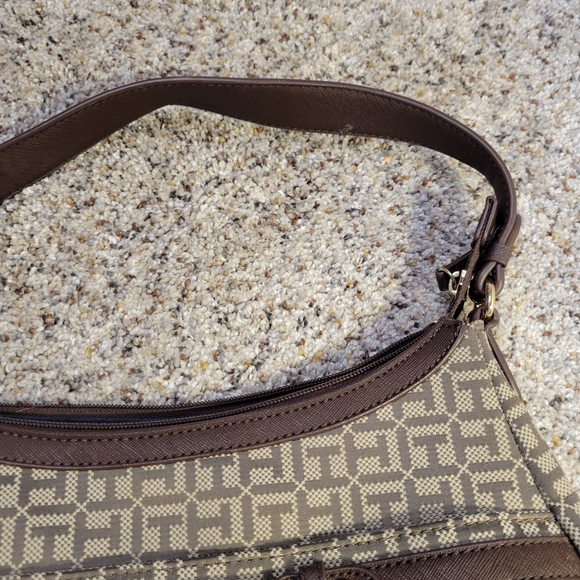 Tommy Hilfiger Purse Julia Monogram - Picture 5 of 8